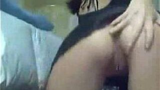 PERFECT BRUNETTE MASTURBATES IN FRONT OF CAM - porn video