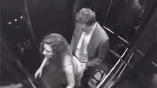 Fucking in the elevator - porn video