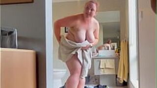 Sexy bbw with huge tits - porn video