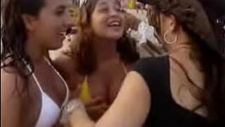 breasts on the beach - porn video