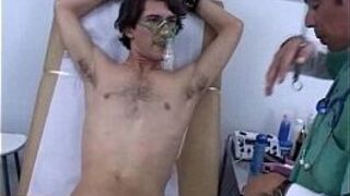 Doctor pushs metallic shaft - porn video