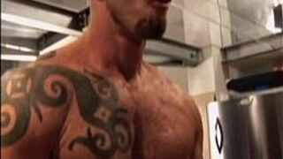 Chris is Cum Hungry - porn video