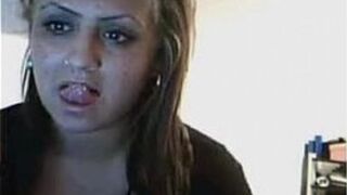 naughty on cam peladinha - porn video